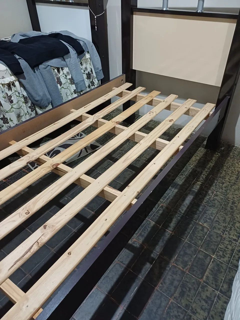 Cama de solteiro de madeira  - Foto 3