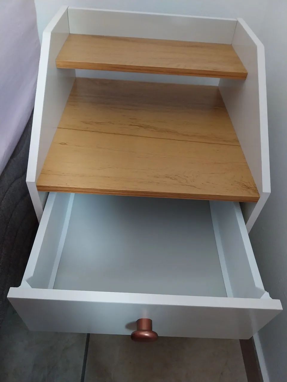 Mesa de cabeceira retrô - Foto 3