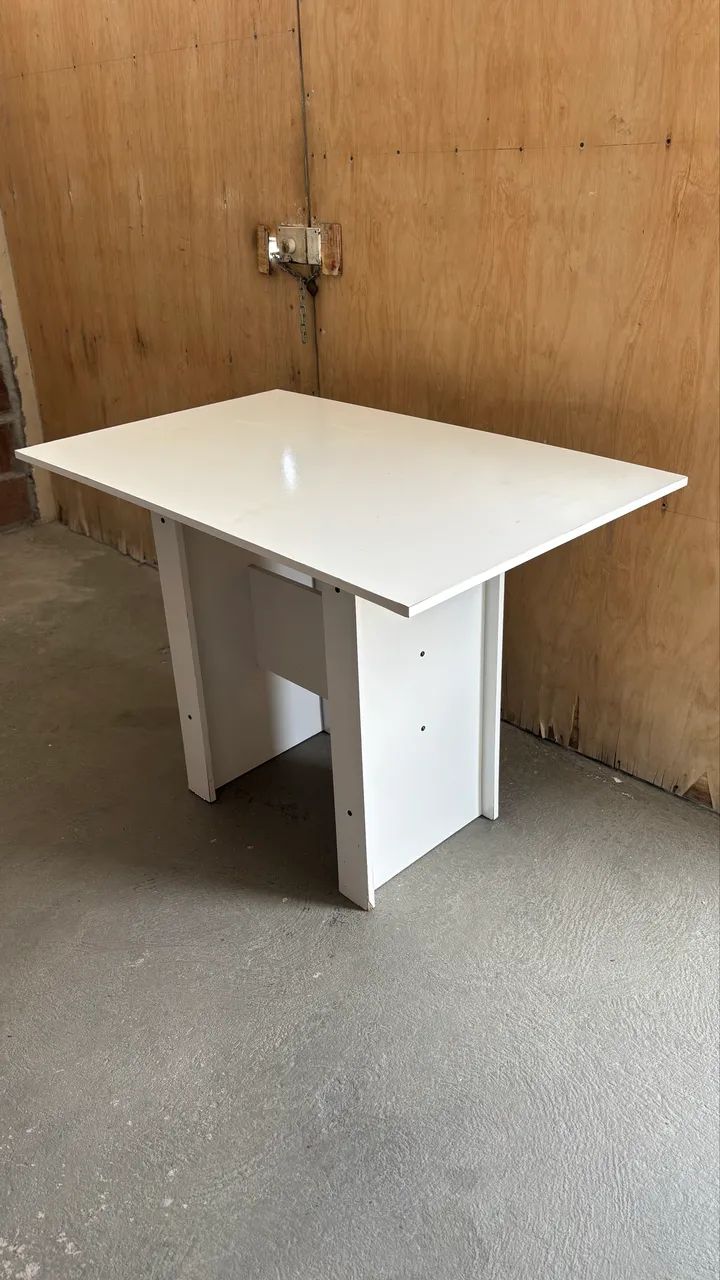 Mesa com 4 cadeiras  - Foto 2