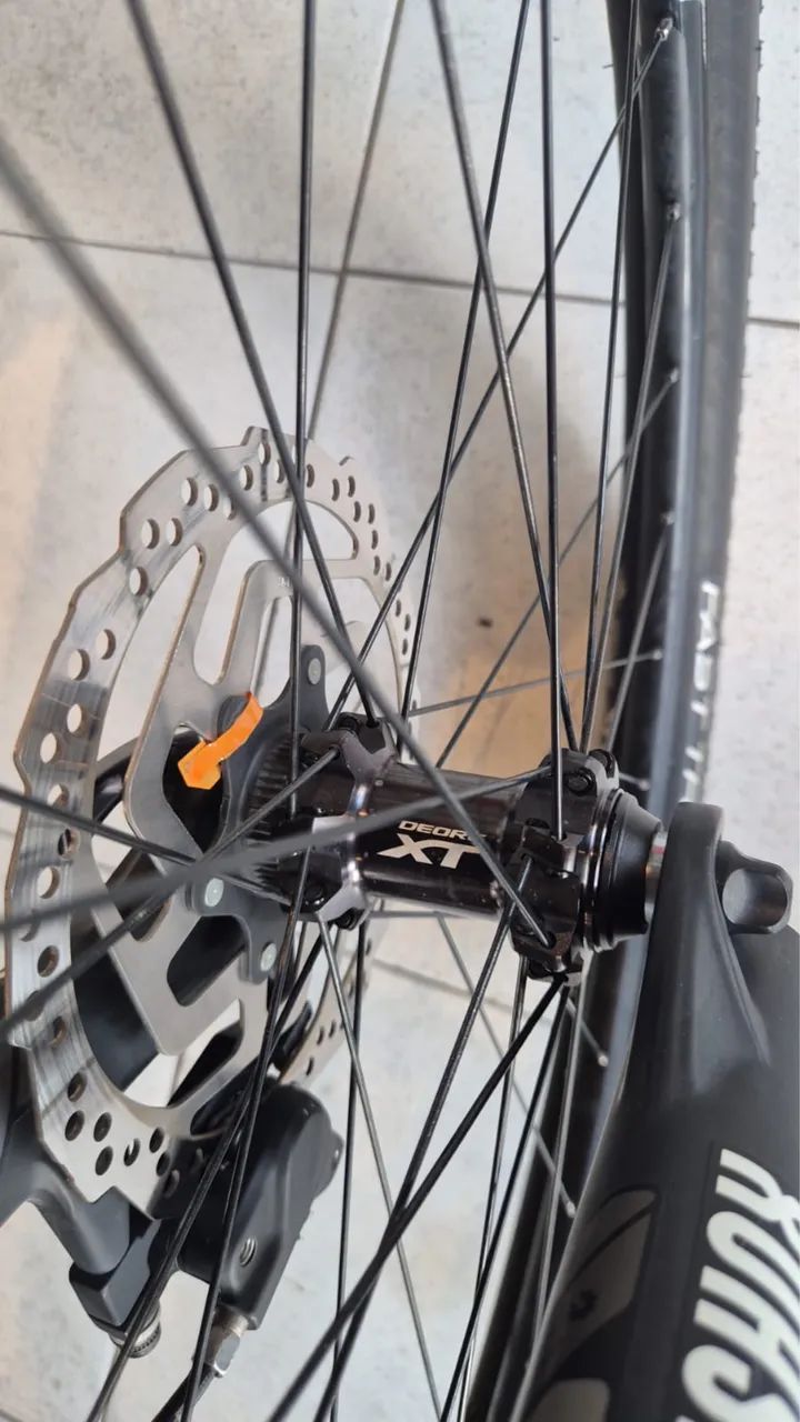 Bicicleta Specialized rockhopper Quadro 19 - Foto 3