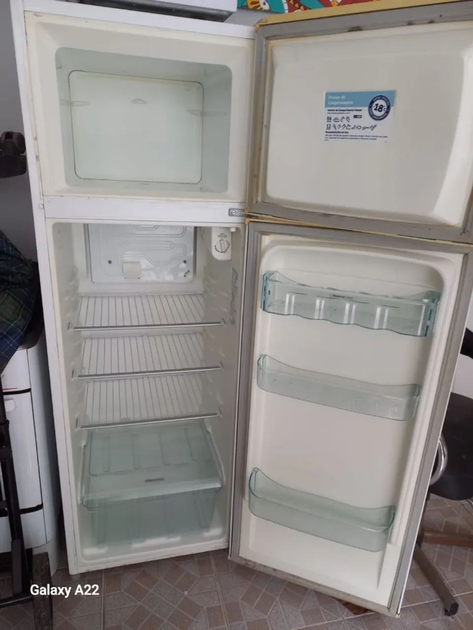 GELADEIRA  / COM DEFEITO  - Foto 2