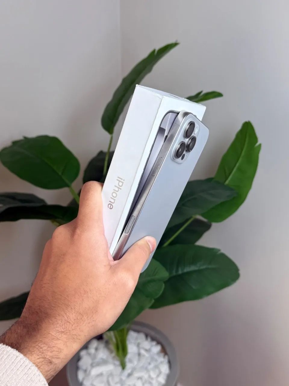 iPhone 16 Pro Max 256gb - Natural - Foto 4