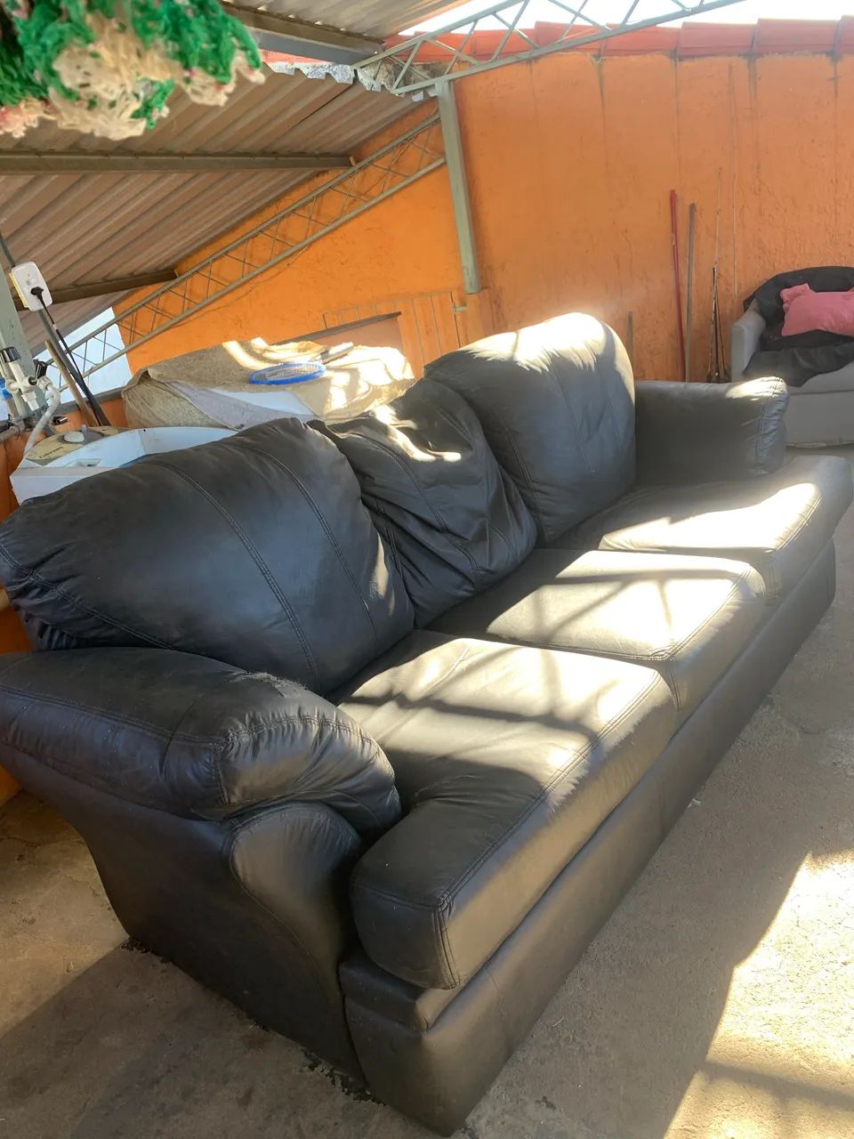 sofa couro