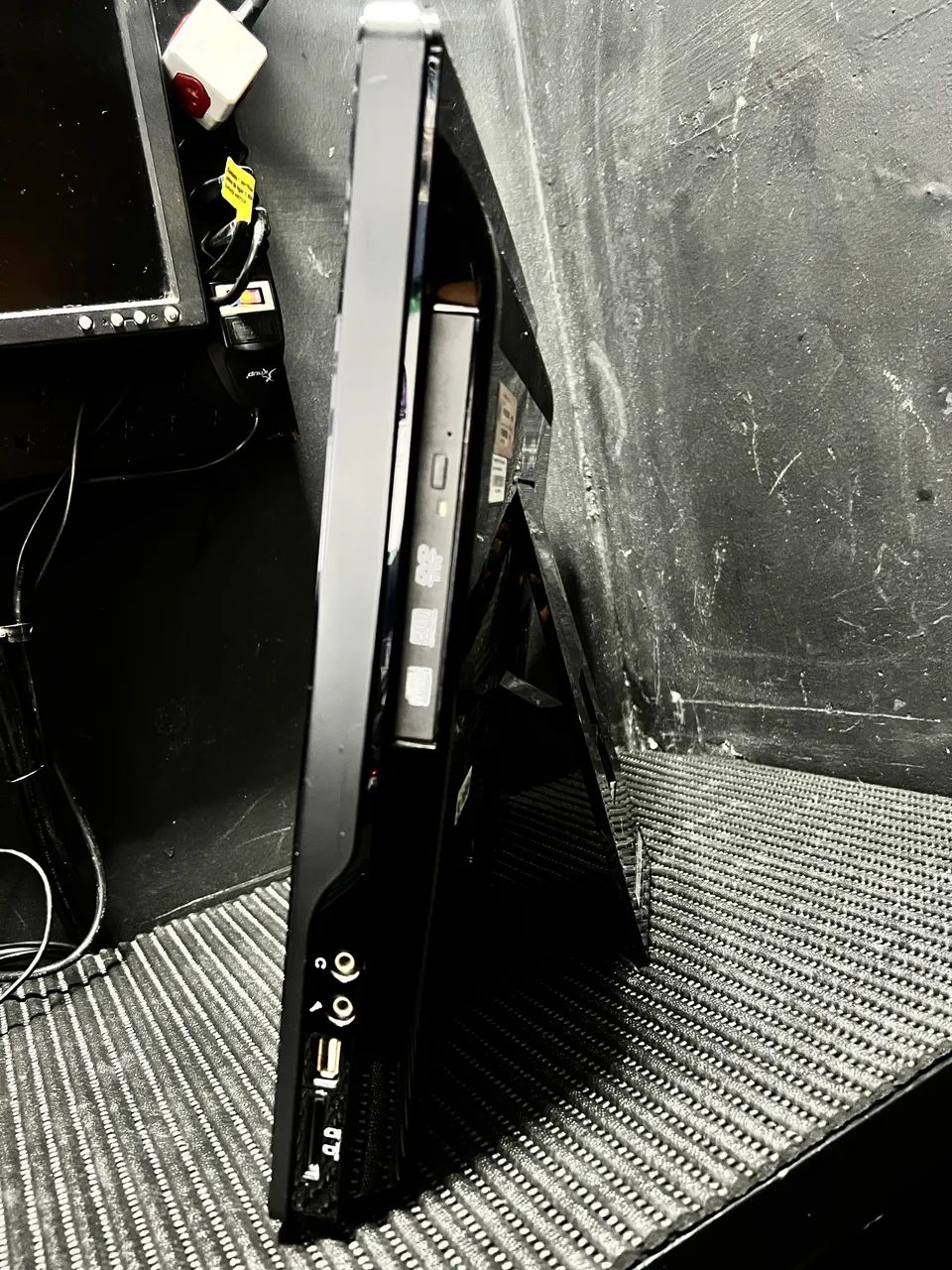 Computador (all in one) megaware - Ótimo para trabalho e estudos - Foto 4