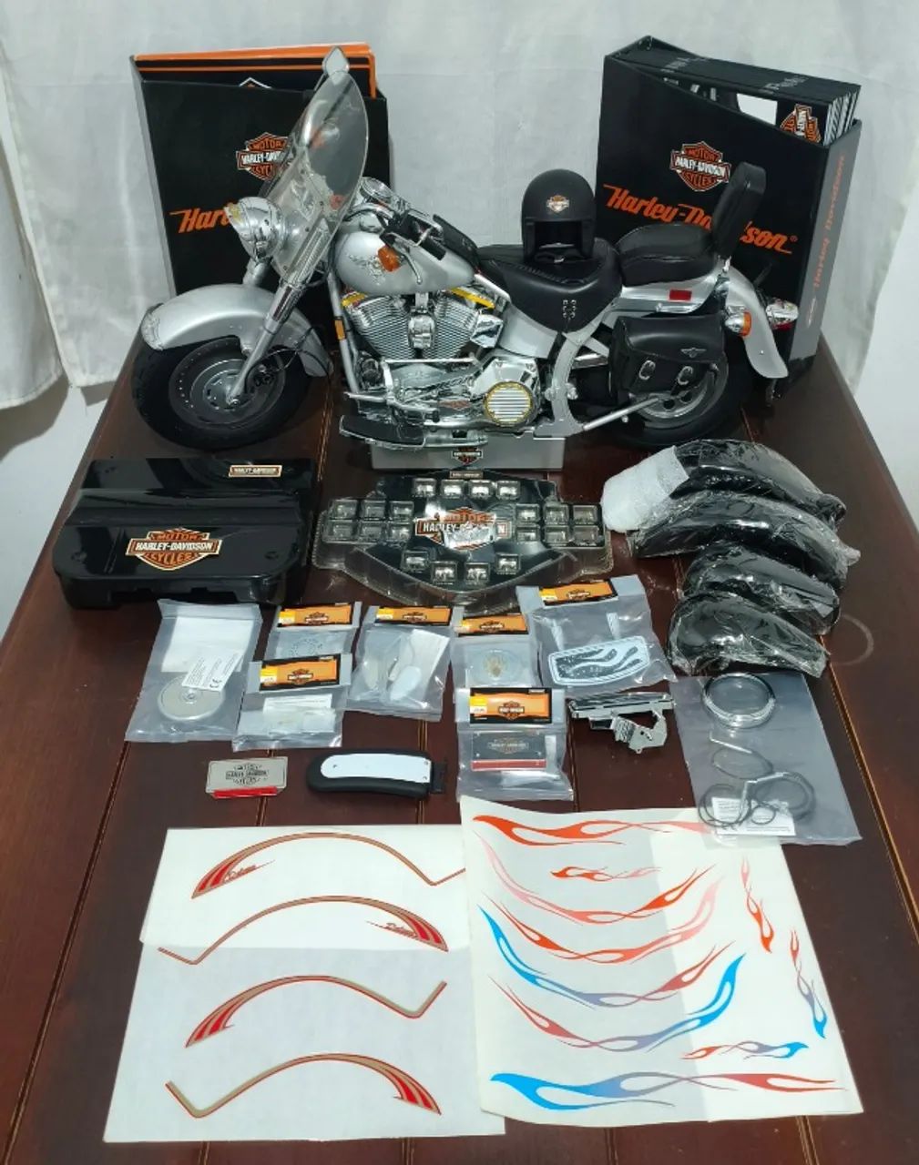 Harley-Davidson Fat Boy 1:4 DeAgostini completa - Foto 3