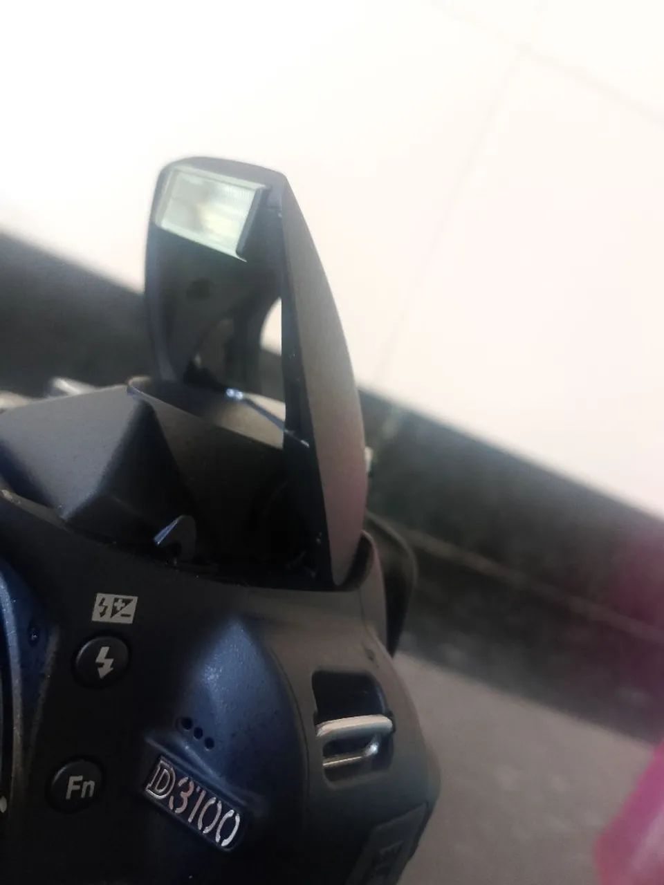 Nikon D3100 - Foto 3
