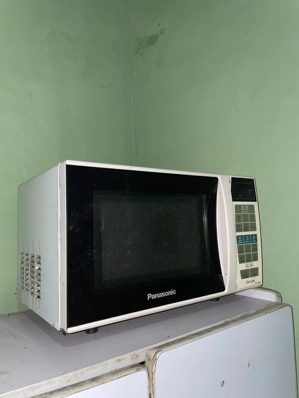 MICRO-ONDAS Panasonic (Quebrado)