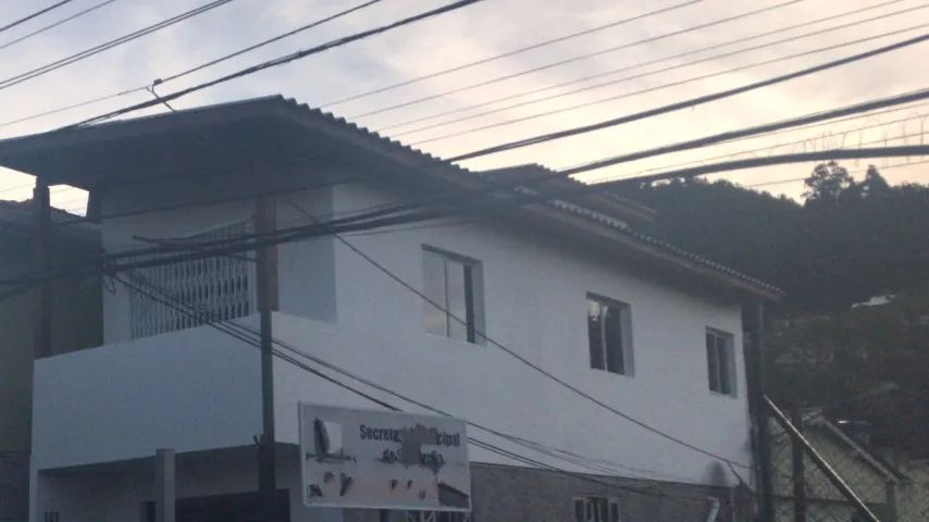 Aluga-se excelente casa - Agende sua visita!