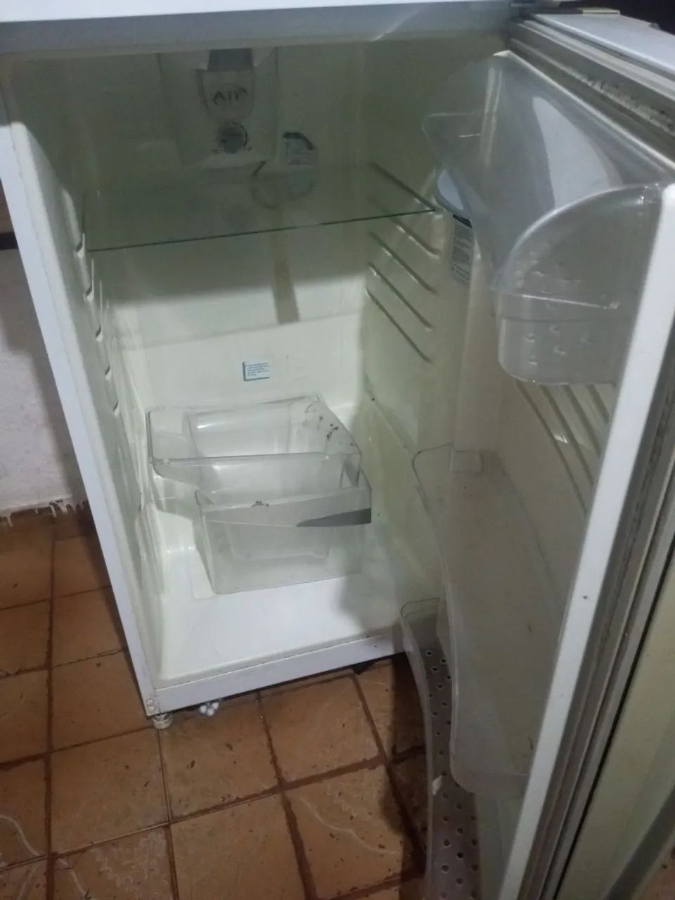 Vendo geladeira  - Foto 2