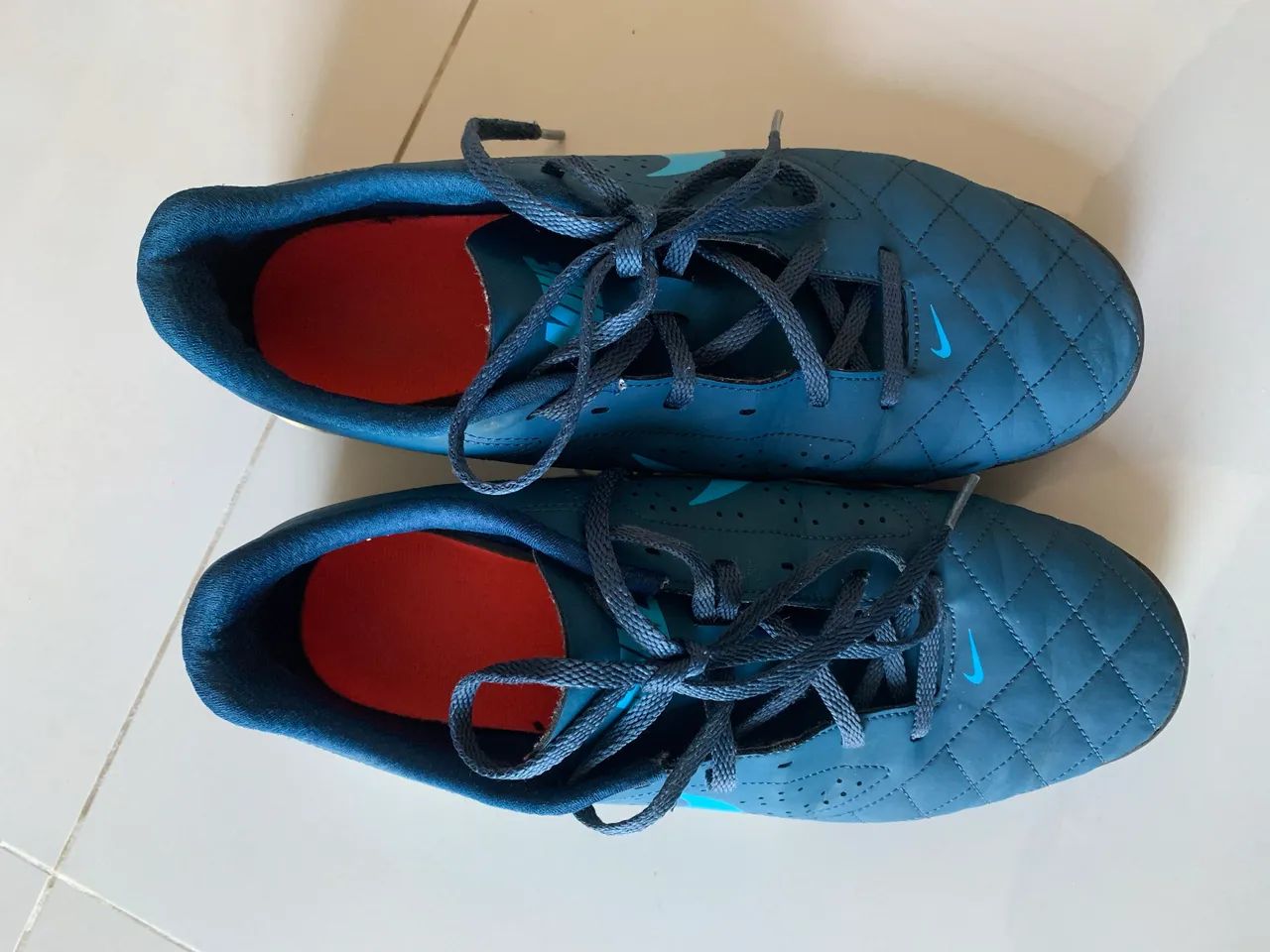 Chuteira Nike tamanho 41 - Foto 2