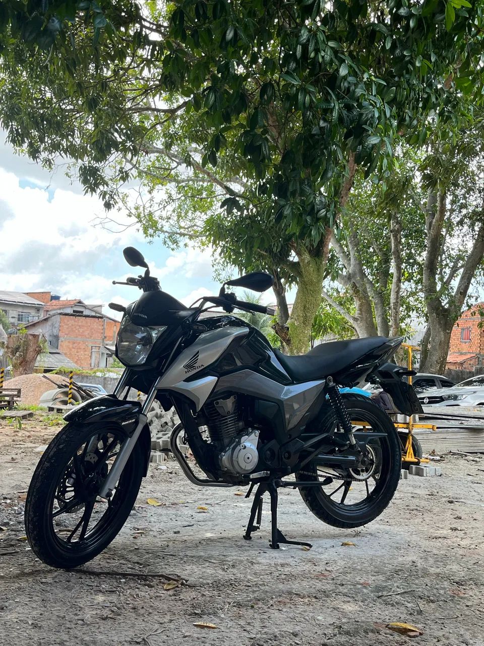 Vendo Moto semi nova e bem conservada. - Foto 5