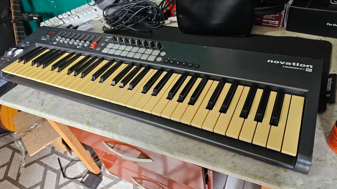 Controlador Novation Launchkey 61 - Foto 3