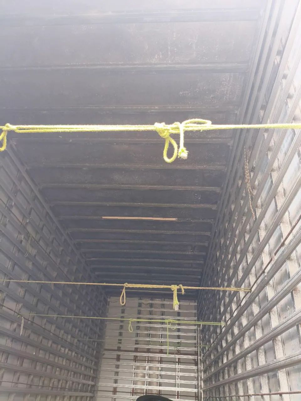 Baú alumínio 8.50m toco ou truck - Foto 5
