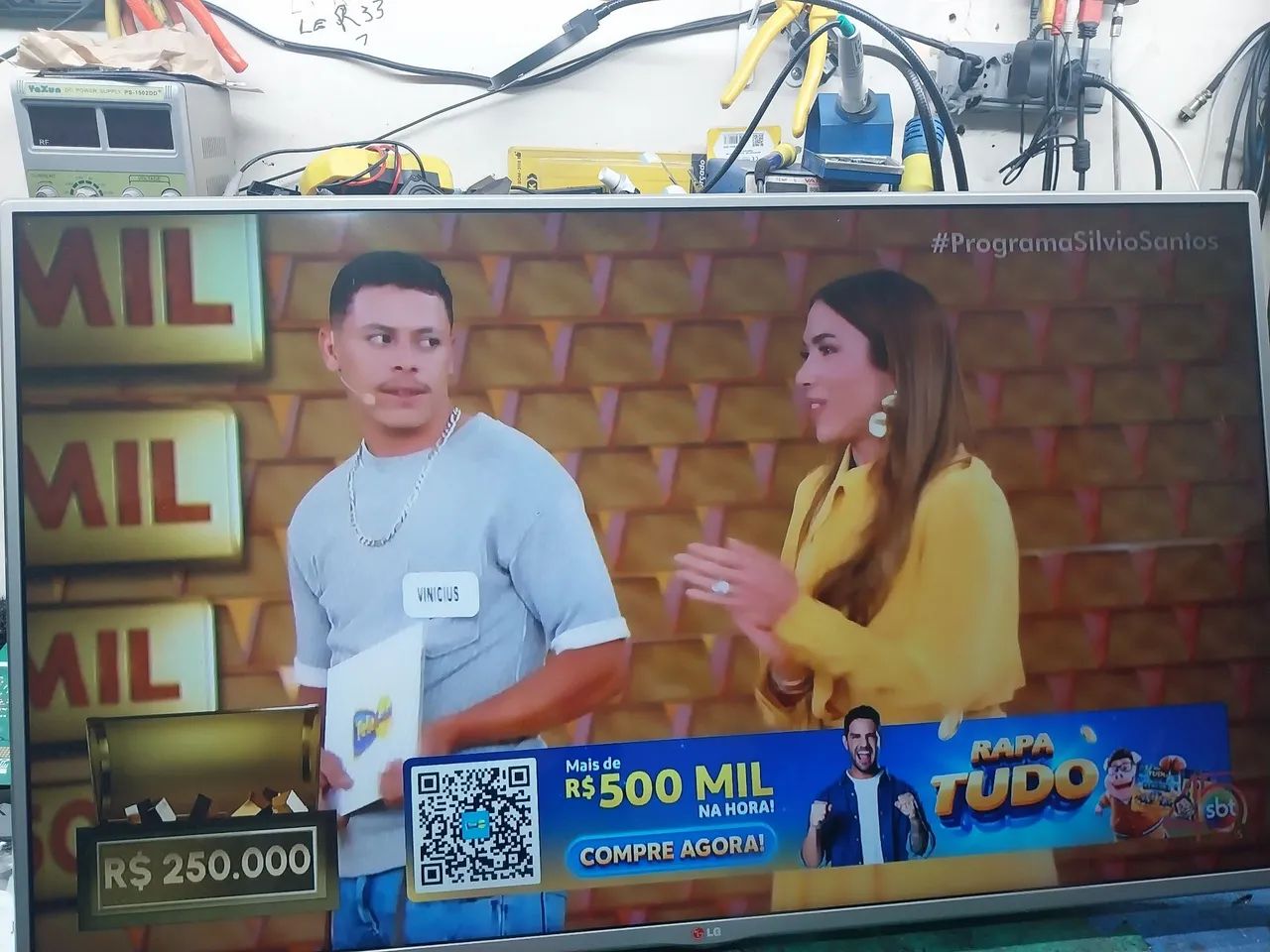 Tv 47  smart Wi-Fi YouTube Netflix  - Foto 4