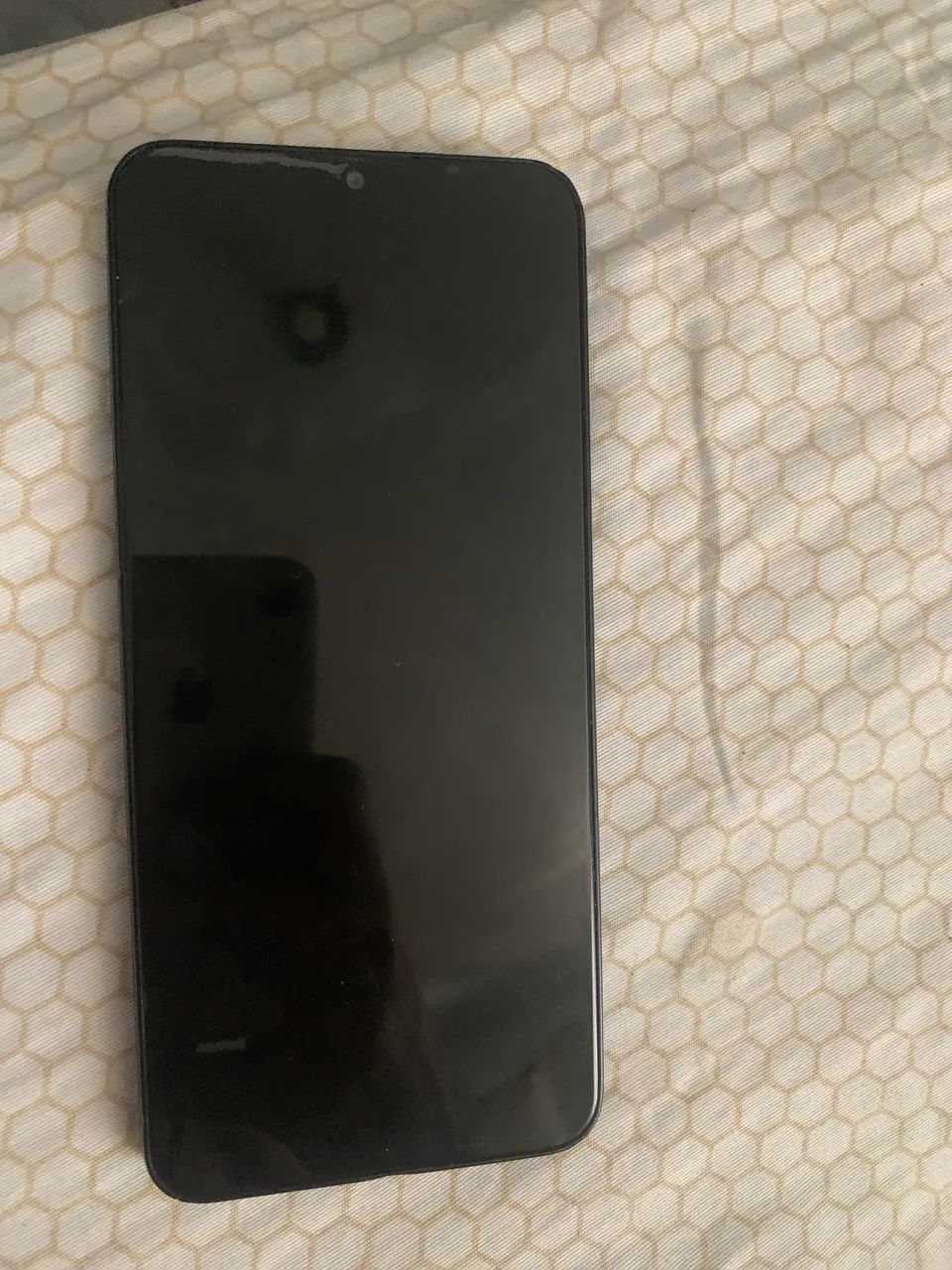 Celular quebrado para consertar ou retirar peças 