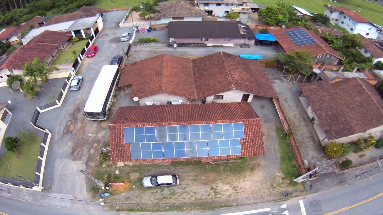 Vendo terreno com 4 casas  - Foto 3