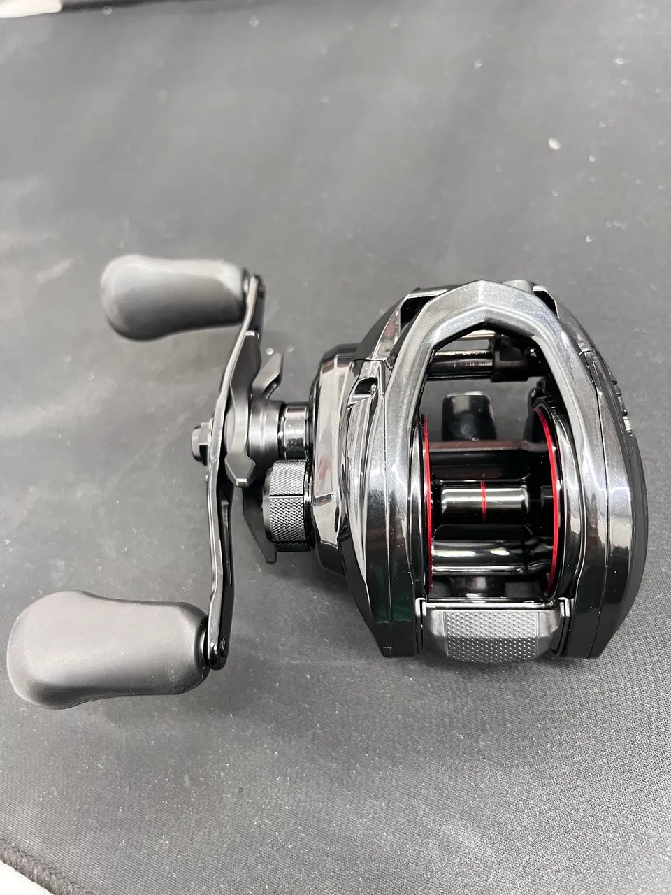 Carretilha DAIWA PT300 HL - Foto 2
