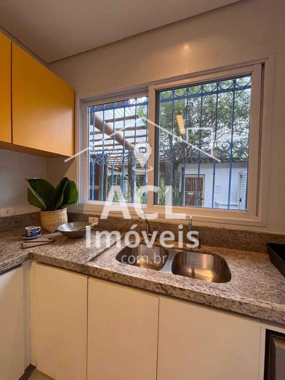 Casa para locação anual em Camburi | 80 m da praia | 3 suítes | Quintal | 12 vagas - Foto 8