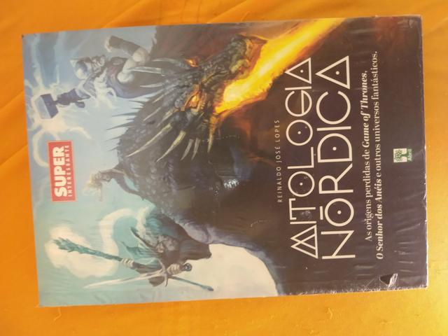Livros ainda lacrados - Foto 2