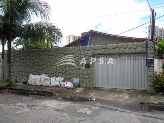 Casa à venda com 4 dormitórios em Vicente pinzon, Fortaleza cod:FTCA40002