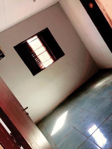 Vendo casa kit net no bairro dr Fábio 1 - Foto 2