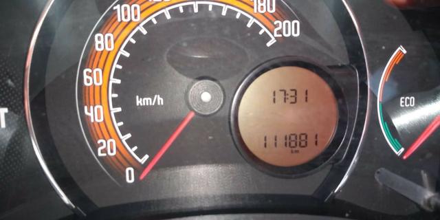 Fiat UNO Vivace 4P - 2012 - Foto 10