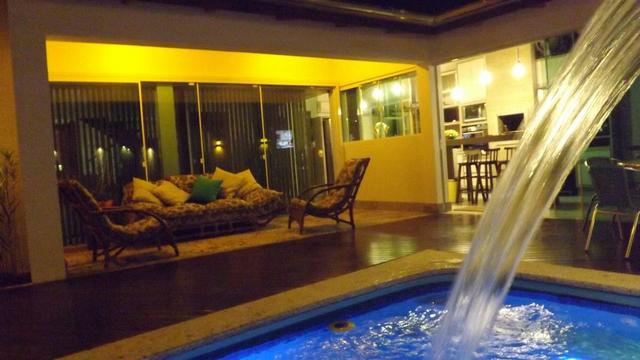Casa 3 quadras da praia, piscina, churrasquiera, vagas - Foto 13