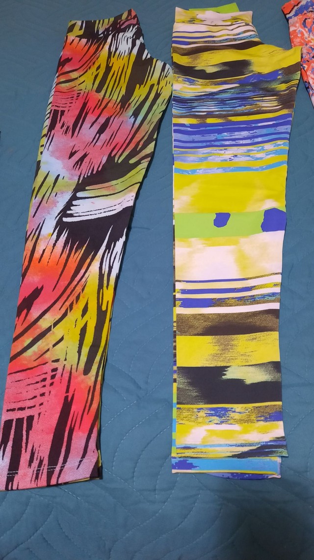 Calças Legging Tam M/G. 30,00 cada. Novas
