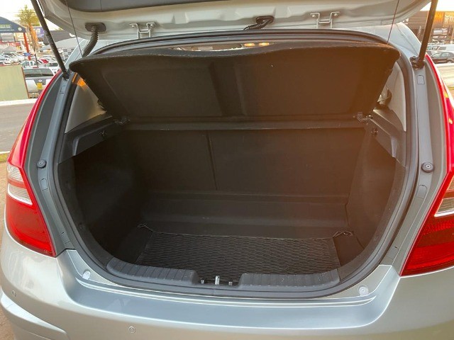 Hyundai i30 2.0 GLS Top Ar Digital e  10 Airbag 2011/2012 Financiamento ate 100%!! - Foto 15