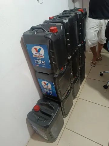 Óleo Lubr. / Aditivo: Óleo Motor: Óleo Motor 15W40 API CI-4 Valvoline 20L