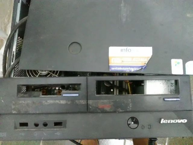 computador lenovo antigo funcionando perfeitamente