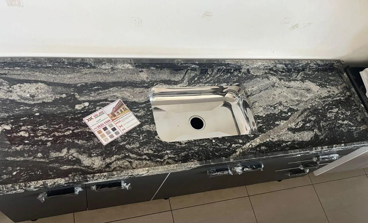 Pia granito preta indiana 2.00x56