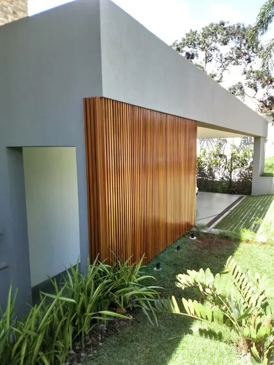 Procurando Brise de madeira para sua obra? Fale com a Phanda e conheça nossos acabamentos