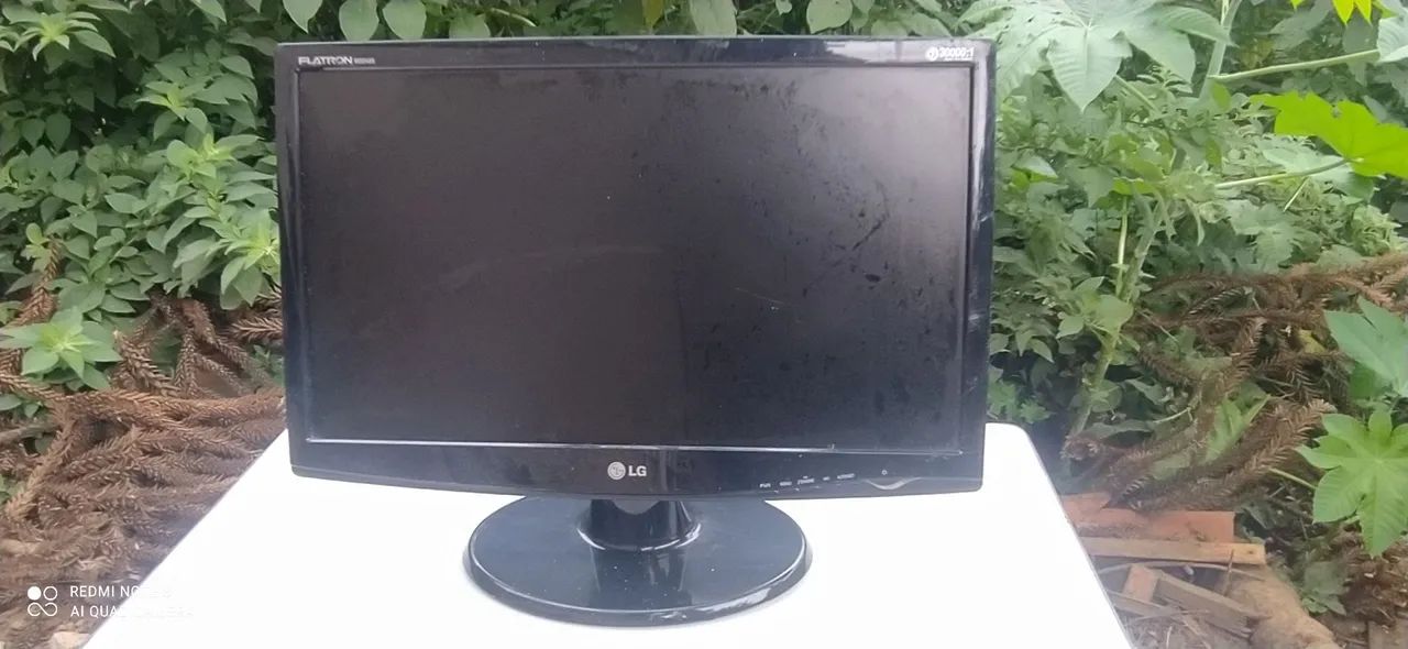 VENDO 4 MONITORES TODOS FUNCIONANDO 