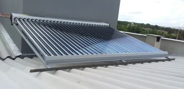 Aquecedor solar á vácuo