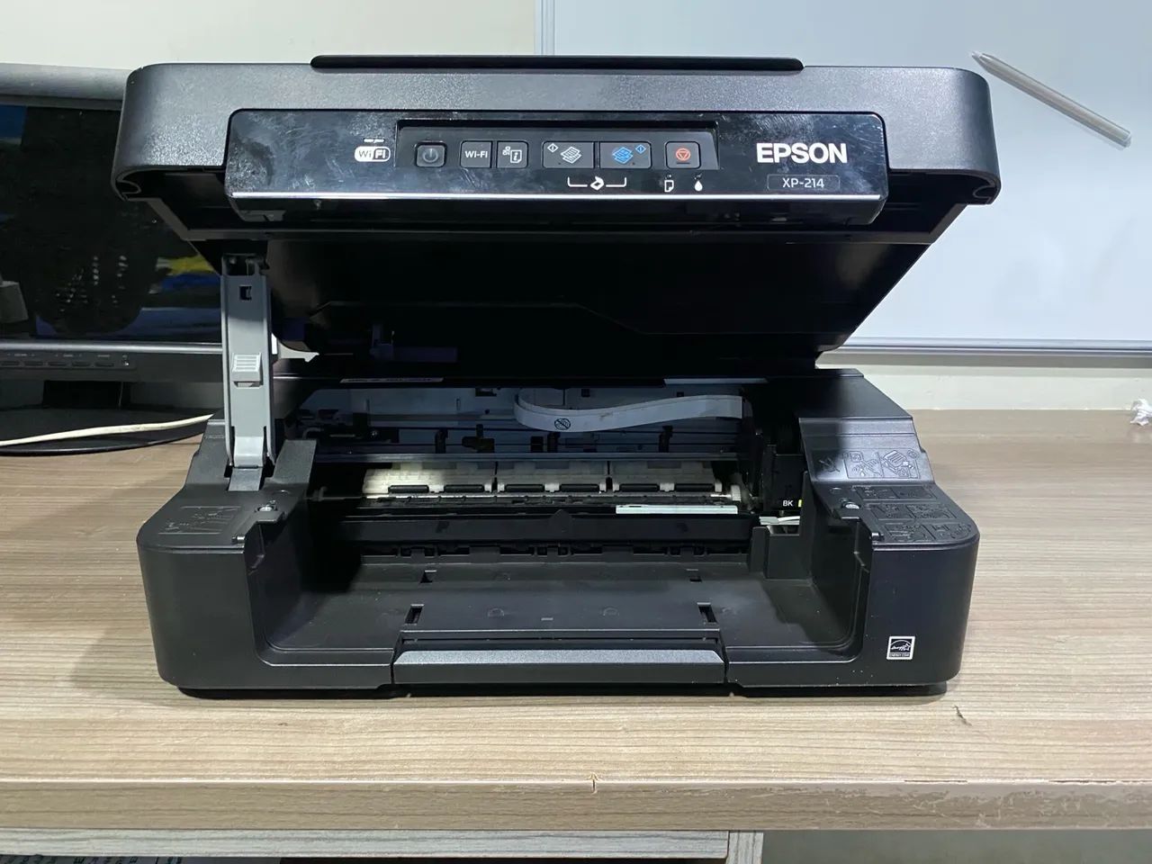 Impressora Epson XP-214 - com avaria  - Foto 4