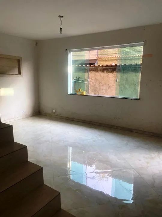 Realengo Casa duplex vazia 03 quartos com garagem - Foto 5