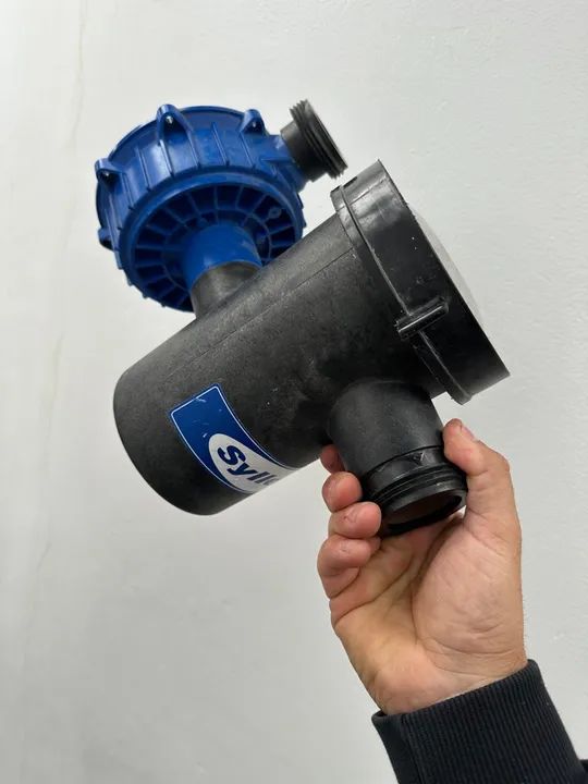 Corpo Pré Filtro Bomba Syllent Autoescorvante 110v/220v - Foto 3