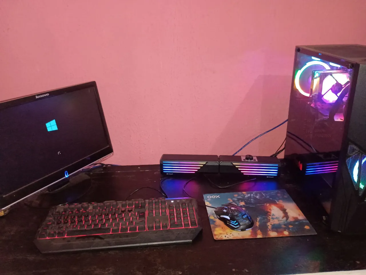 Vendo Pc completo obs: vendo separado placa de vídeo e fonte.