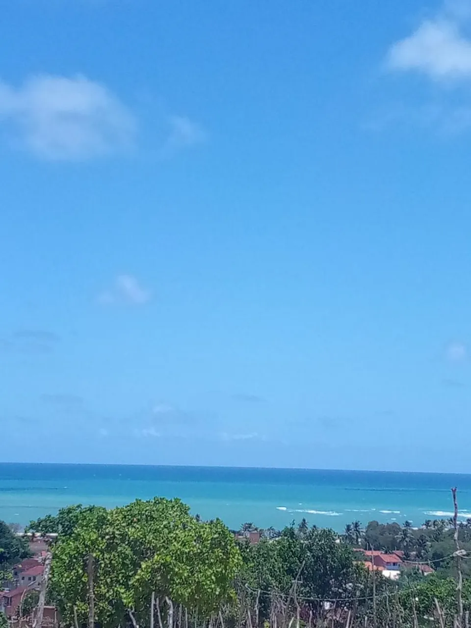 TERRENO COM VISTA PARA O MAR EM RIACHO DOCE.