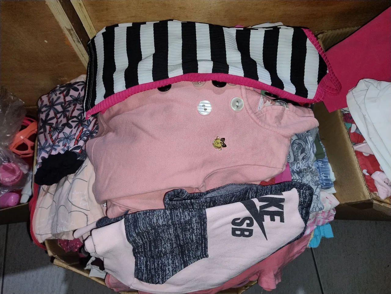 Lote de roupas infantis diversas