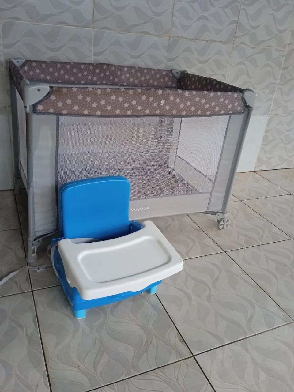 Berço e Cadeira Infantil - Ótimo estado