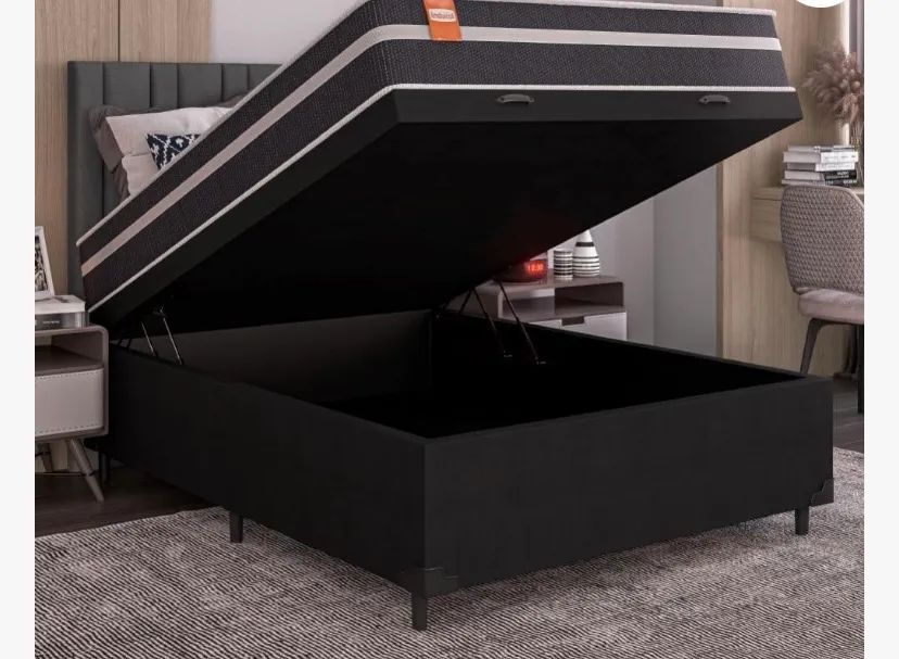 Cama de casal com baú e colchão 