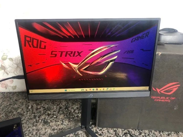 Monitor Gamer Asus ROG Strix 240hz aceito trocas