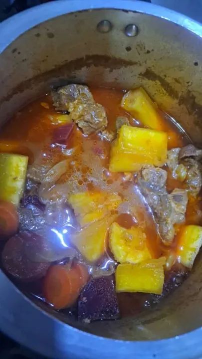 Macaxeira manteguinha descascada e limpa  - Foto 5