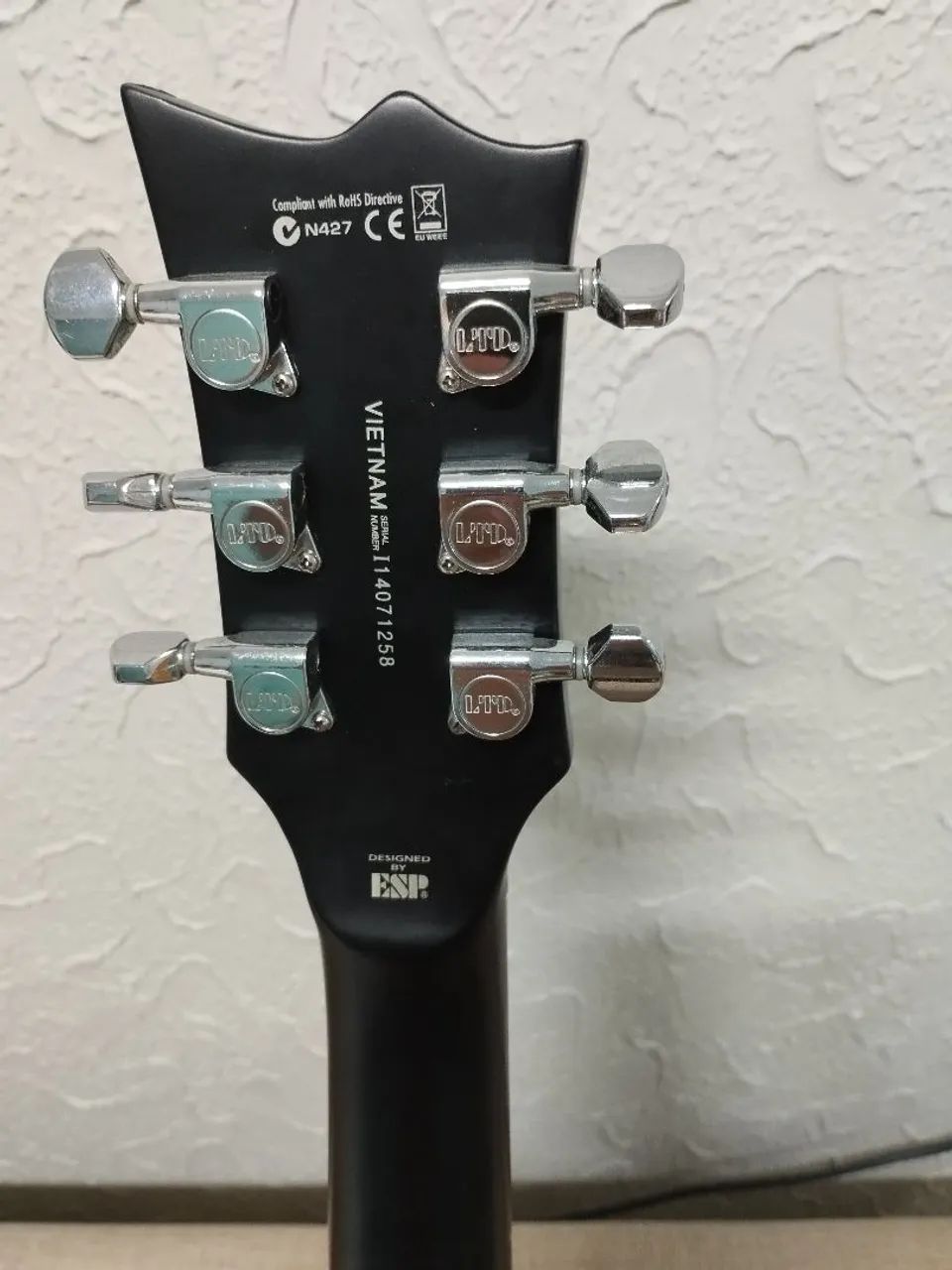 Guitarra LTD Les Paul  - Foto 4
