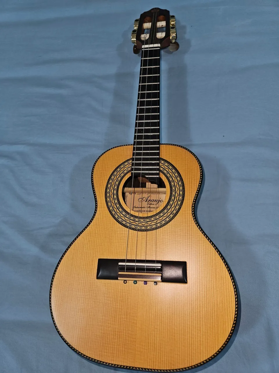 Cavaquinho Araujo - Timbre Excepcional!