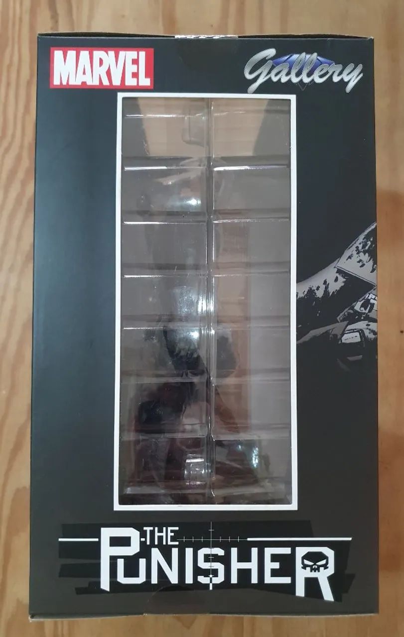 Estátua Justiceiro " Punisher " Marvel Gallery Diamond Select Toys  - Foto 4