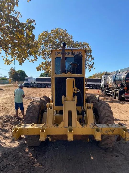 PATROLA MOTONIVELADORA CATERPILLAR 140 B - Foto 3