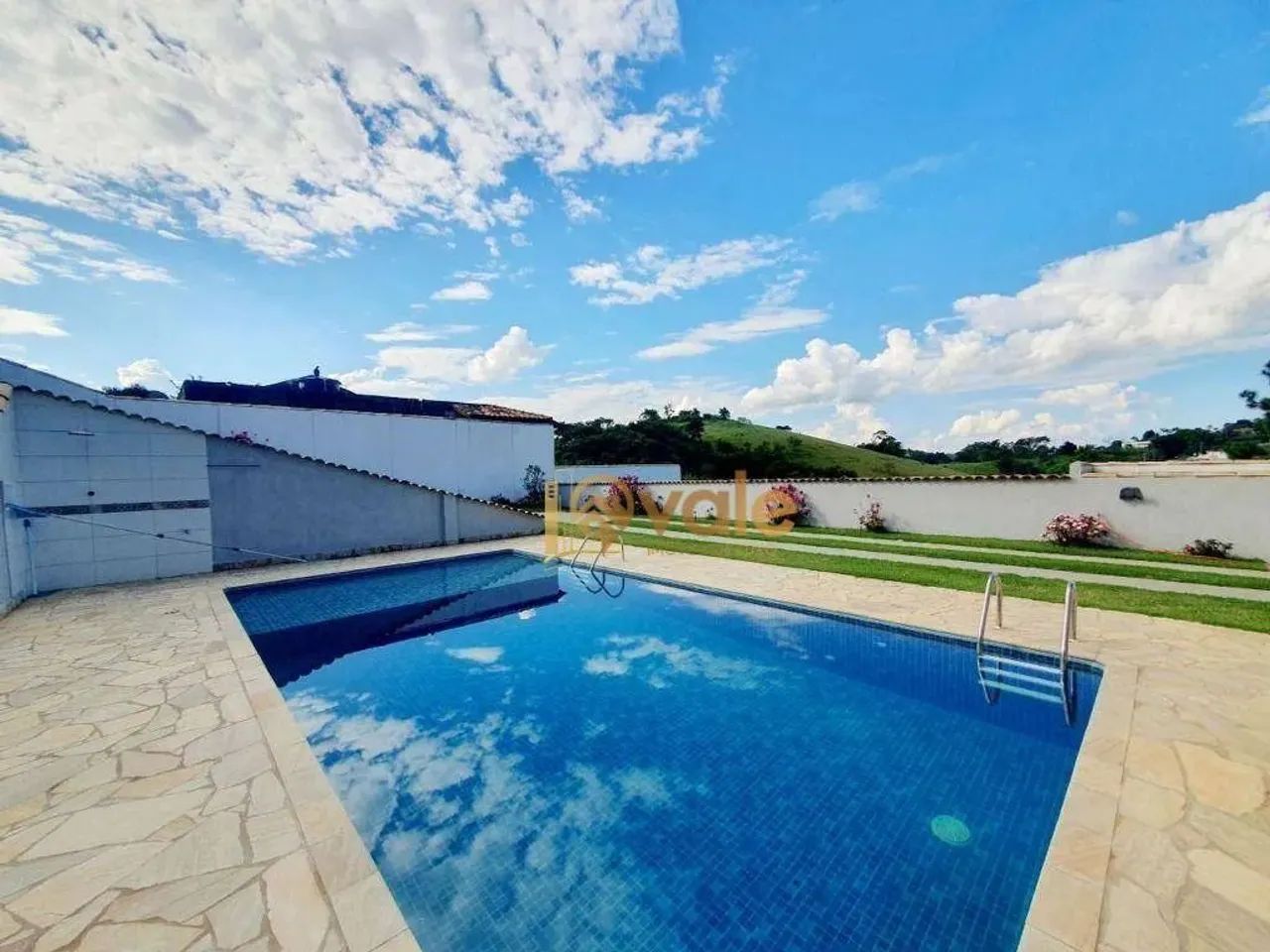 Chácara à venda 255m2 Cond. Parque Alpina - Igaratá/SP - Foto 2